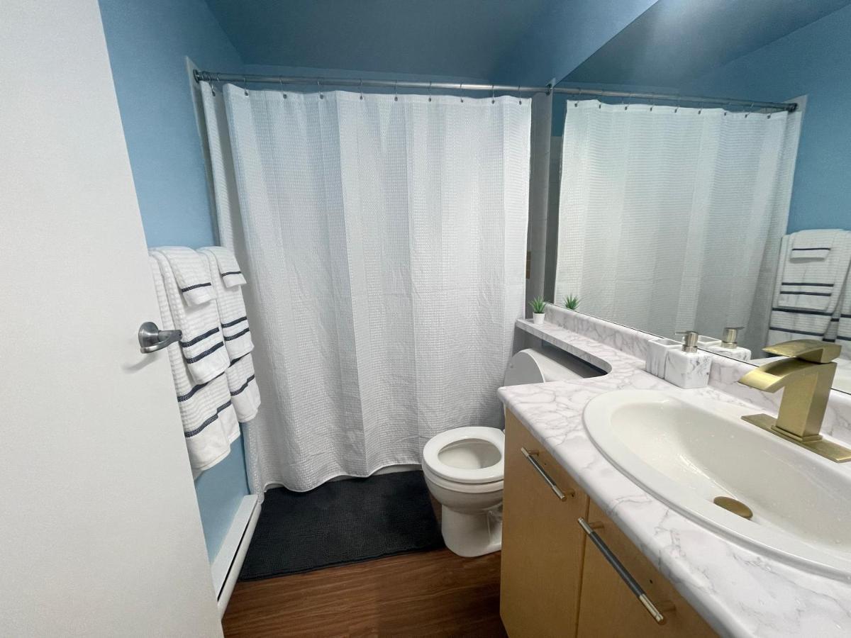 Downtown 1Br Condo At Granville Strip Near English Bay バンクーバー エクステリア 写真