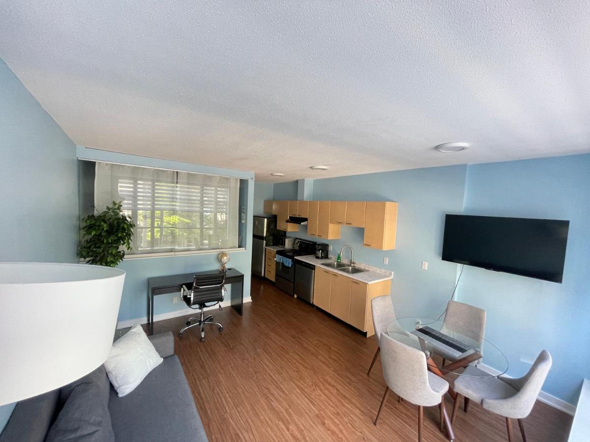 Downtown 1Br Condo At Granville Strip Near English Bay バンクーバー エクステリア 写真