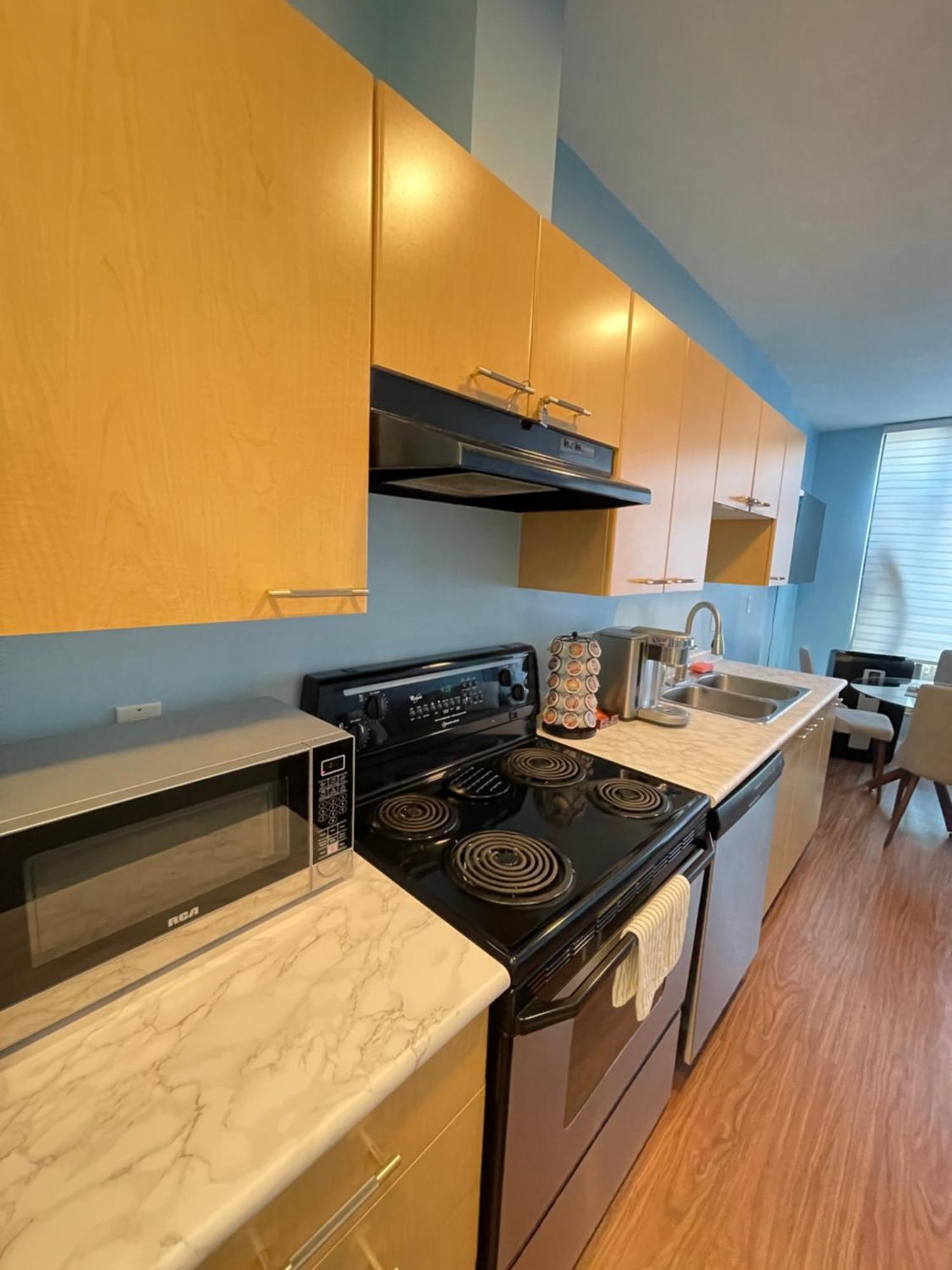 Downtown 1Br Condo At Granville Strip Near English Bay バンクーバー エクステリア 写真